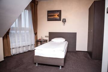 Фото номера Одноместный номер Отель Hotel Sokołowska Airport Modlin г. Новы-Двур-Мазовецки 4