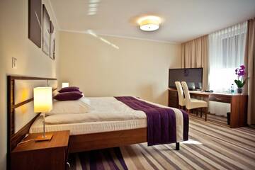 Фото номера Полулюкс с душем Отель Hotel Mazovia Airport Modlin г. Новы-Двур-Мазовецки 6