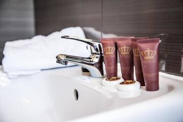 Фото номера Одноместный номер Отель Royal Hotel Modlin г. Новы-Двур-Мазовецки 5
